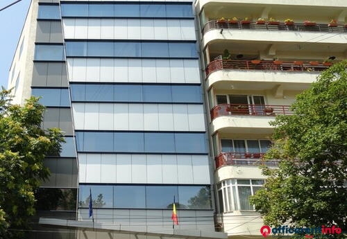 Offices to let in Gran Via Business Center