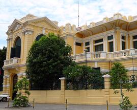 Esop: 70 pct of the office villas in Bucharest are refurbished historical buildings