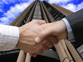 Romanians sign almost 300,000 real estate deals by end-April