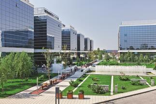 Alpha Bank extends the lease for West Gate office park in Bucharest until 2026