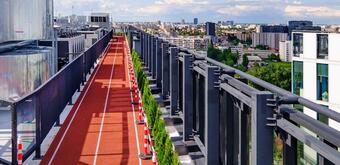 Skanska inaugurates the first rooftop running track in Romania, on the roof of the Campus 6.2 and 6.3 buildings in Bucharest