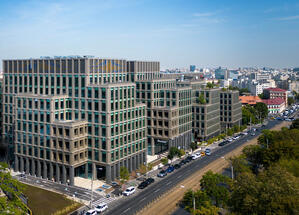 U•Center 2 office building fully leased