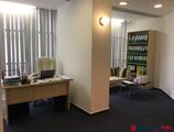 Offices to let in Palazzo Italia