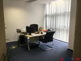 Offices to let in Palazzo Italia