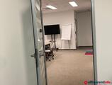 Offices to let in Semilunei 4-6