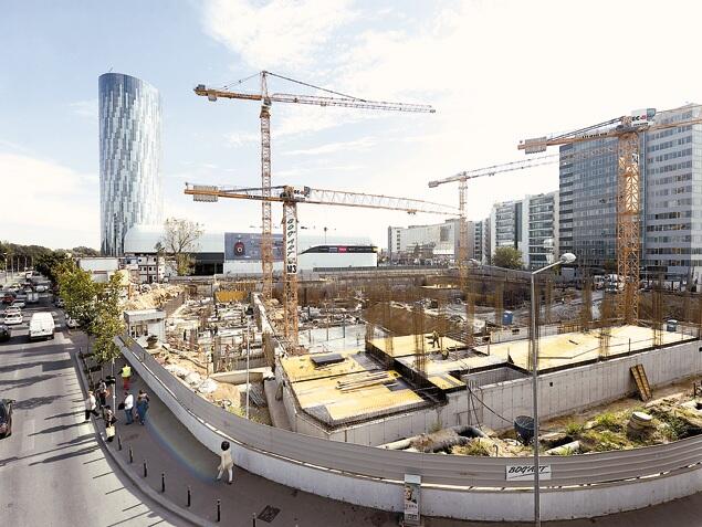 Construction progress of Bucharest One, second tallest building in Bucharest
