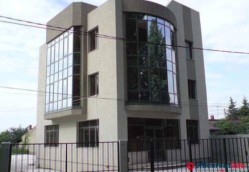 Offices to let in Cladire Pentru  Birouri  P+2
