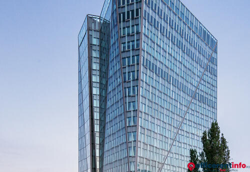 Offices to let in Crystal Tower