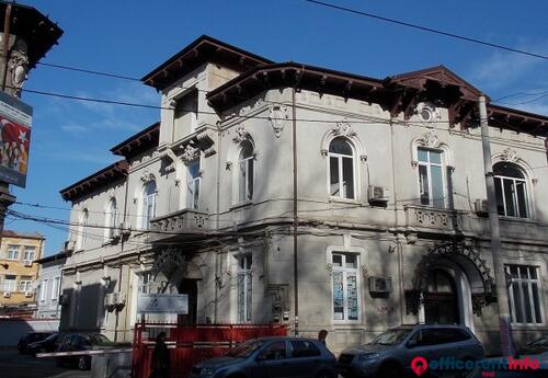 Offices to let in Queen Marry Business Center