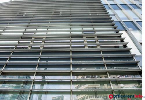 Offices to let in Premium Plaza
