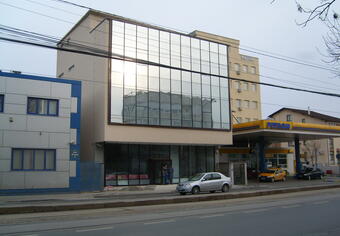 spatiu birou/comercial/parter/stradal   Barbu Vacarescu 80  (langa Petrom)