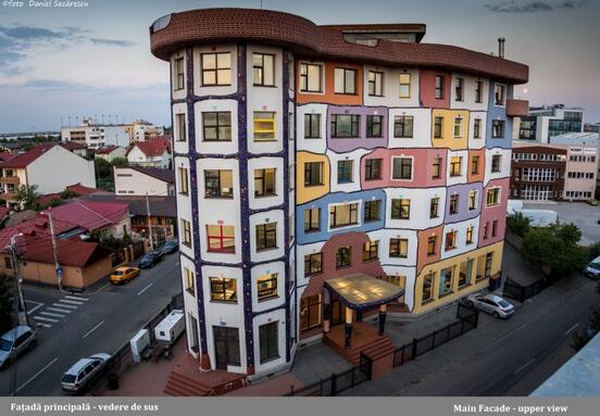 Siriului 42-46 (Hundertwasser House)